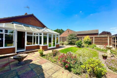 3 bedroom detached bungalow for sale