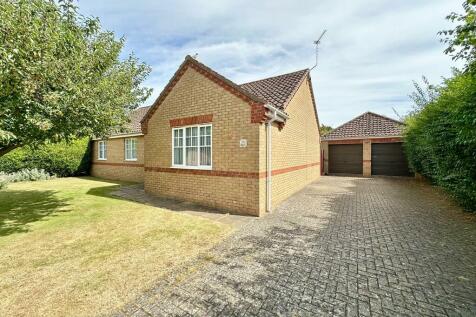 3 bedroom detached bungalow for sale