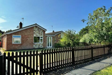 3 bedroom detached bungalow for sale