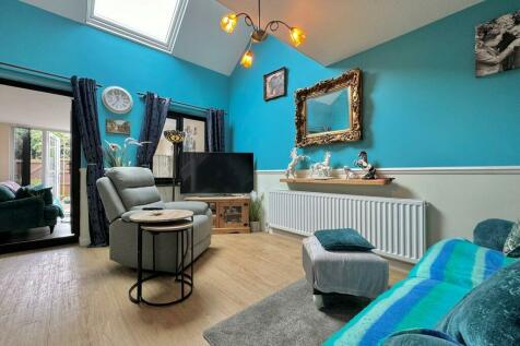 1 bedroom terraced house for sale