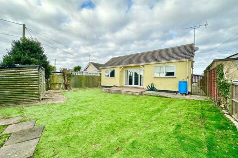 3 bedroom detached bungalow for sale