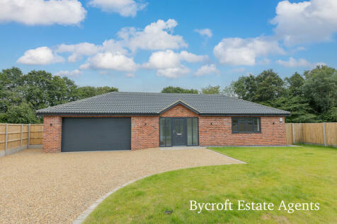 4 bedroom detached bungalow for sale