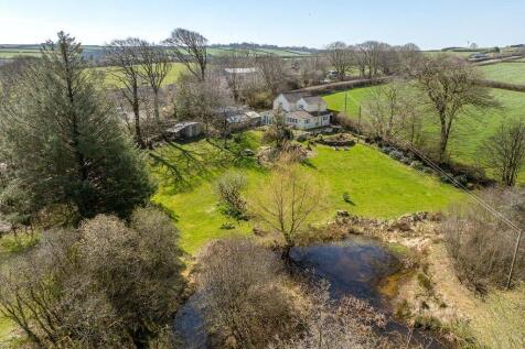 Holsworthy, Devon 3 bed detached house for sale