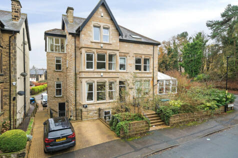 Harlow Moor Drive, Harrogate, North... 2 bed flat for sale