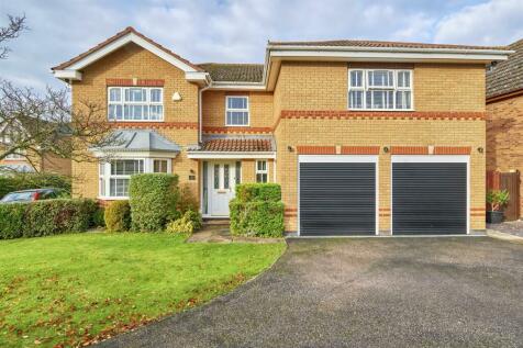 5 bedroom detached house for sale