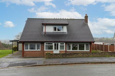 Adams Grove, Leek 4 bed detached bungalow for sale