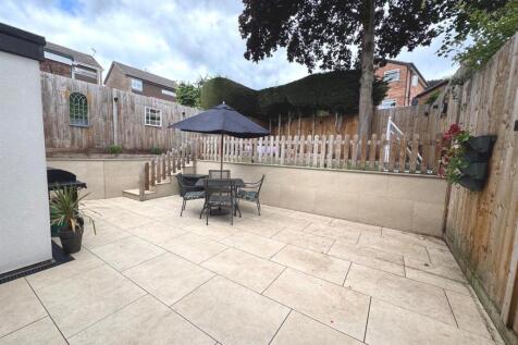 The Sleeve, Leek 3 bed detached house for sale