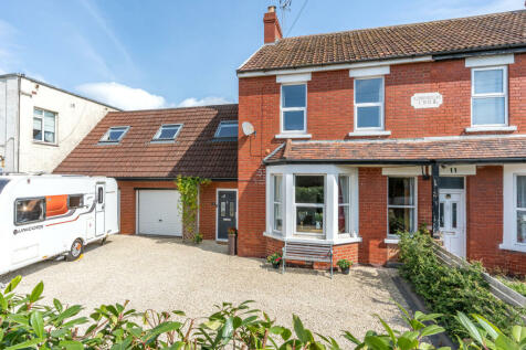 4 bedroom semi-detached house for sale