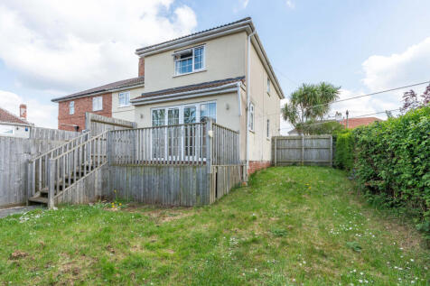 Shirehampton, Bristol BS11 2 bed end of terrace house for sale