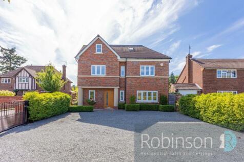 6 bedroom detached house for sale