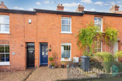 Maidenhead SL6 2 bed terraced house for sale
