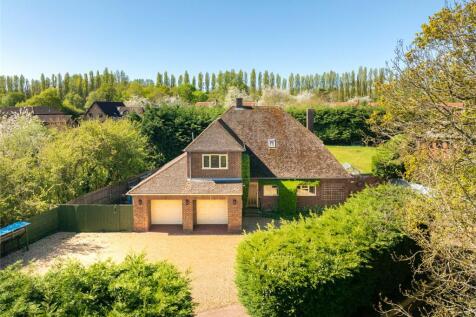 Linford Lane, Woolstone, Milton... 4 bed detached house for sale