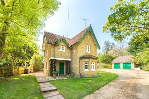 Plantation Road, Leighton Buzzard... 3 bed detached house for sale