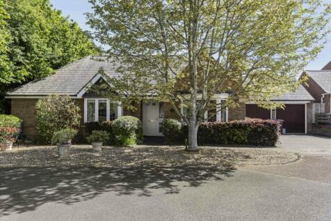 Purslane Drive, Bicester 3 bed detached bungalow for sale