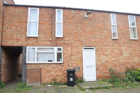 Armada Close, Basildon, Essex, SS15 4 bed terraced house for sale