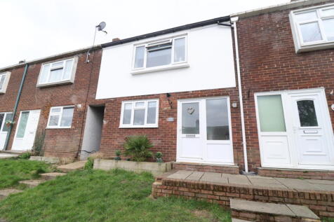 Gobions, KINGSWOOD, Basildon, SS16 2 bed terraced house for sale