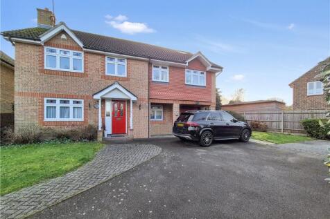 Blackberry Field, Orpington, Kent, BR5 6 bed detached house for sale
