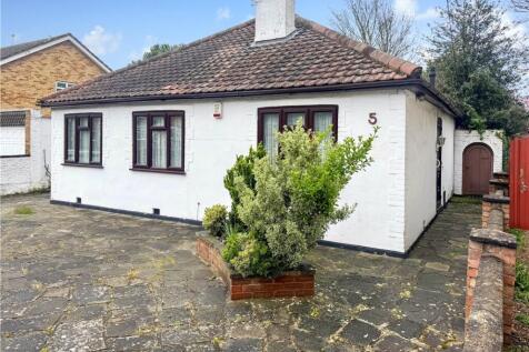 Hearns Road, Orpington, Kent, BR5 3 bed bungalow for sale
