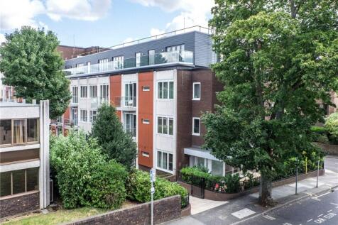 Knoll Rise, Orpington, Kent, BR6 1 bed flat for sale