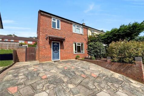 Ockham Drive, St Pauls Cray, Kent, BR5 3 bed end of terrace house for sale