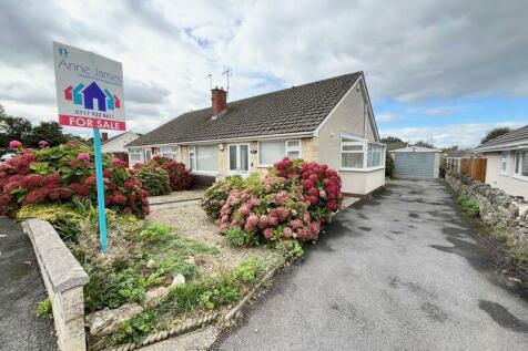 2 bedroom semi-detached bungalow for sale