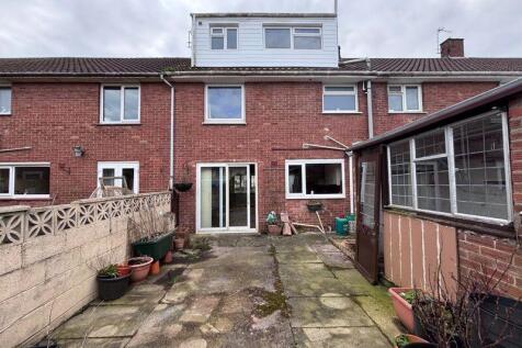3 bedroom terraced house for sale
