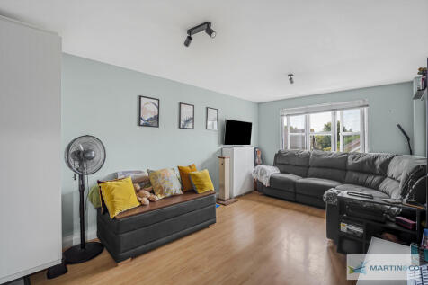 Birdhurst Road, South Croydon 2 bed apartment for sale
