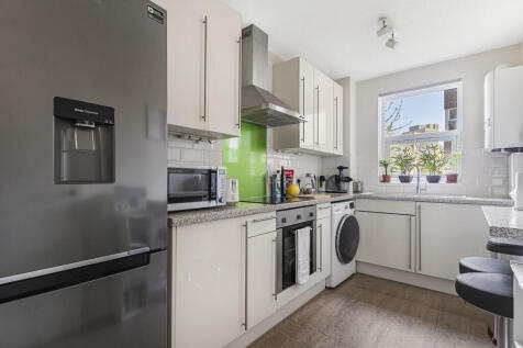 Dingwall Road, East Croydon 1 bed apartment for sale