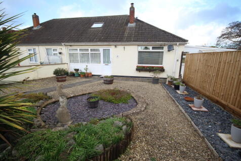 5 bedroom semi-detached bungalow for sale