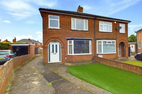 3 bedroom semi-detached house for sale