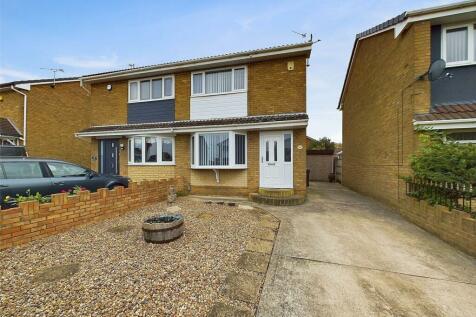 2 bedroom semi-detached house for sale