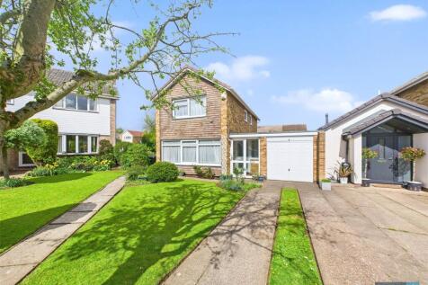 3 bedroom link detached house for sale