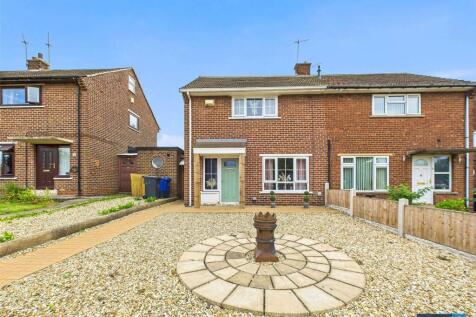 2 bedroom semi-detached house for sale