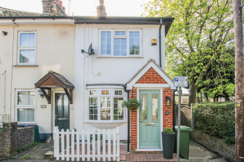 Sussex Road, Warley, Brentwood 2 bed house for sale
