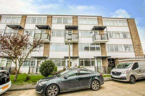 Pompadour Close, Warley, Brentwood 2 bed apartment for sale