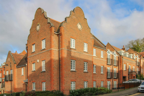 Pastoral Way, Warley, Brentwood 2 bed apartment for sale