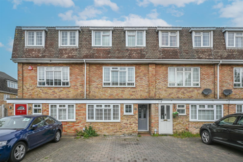 Wingway, Brentwood 4 bed terraced house for sale