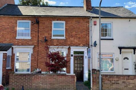 Milton Keynes MK13 2 bed terraced house for sale