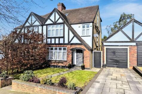 4 bedroom semi-detached house for sale