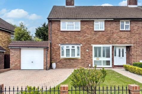 3 bedroom semi-detached house for sale