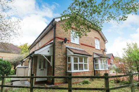 1 bedroom semi-detached house for sale