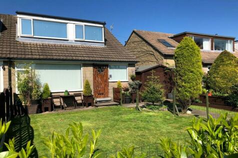 3 bedroom semi-detached bungalow for sale