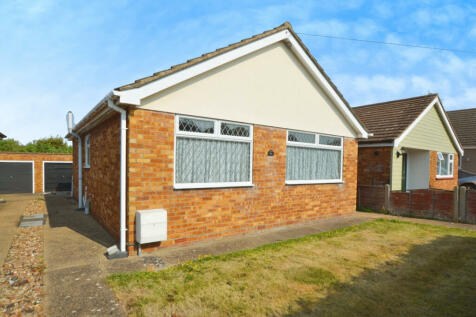 2 bedroom detached bungalow for sale