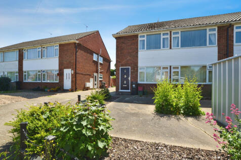 2 bedroom maisonette for sale