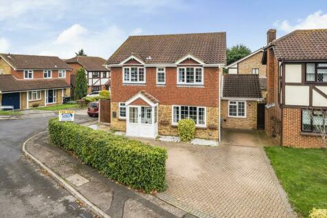 Willow Road, Larkfield, Aylesford 5 bed detached house for sale