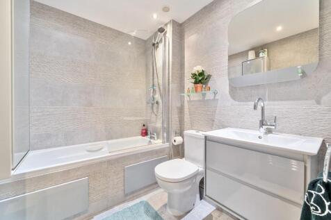 Ingram Close, Larkfield, Aylesford 2 bed apartment for sale