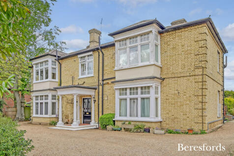 Churchgate Street, Old Harlow, CM17 2 bed apartment for sale