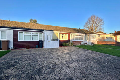 8 Laburnum Grove, Didcot, OX11 8BD 2 bed bungalow for sale