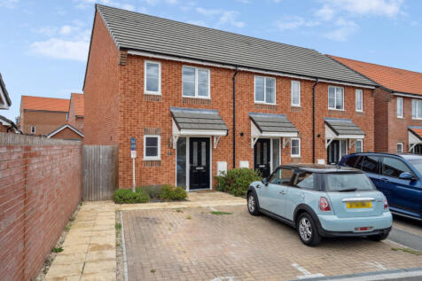 2 bedroom end of terrace house for sale