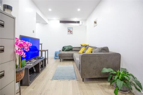 Gloucester Road, Horfield, Bristol, BS7 2 bed bungalow for sale